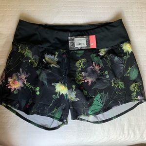 BRAND NEW Long Oiselle Roga Shorts